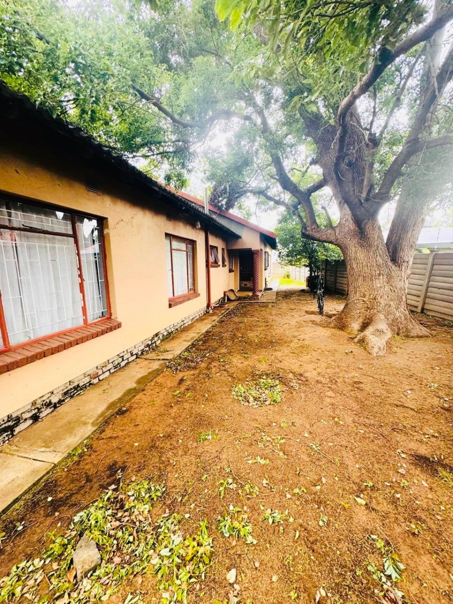 3 Bedroom Property for Sale in Oos Einde North West